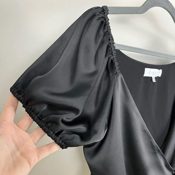 WAYF Faux Wrap Puff Sleeve Blouse - Picture 4 of 11